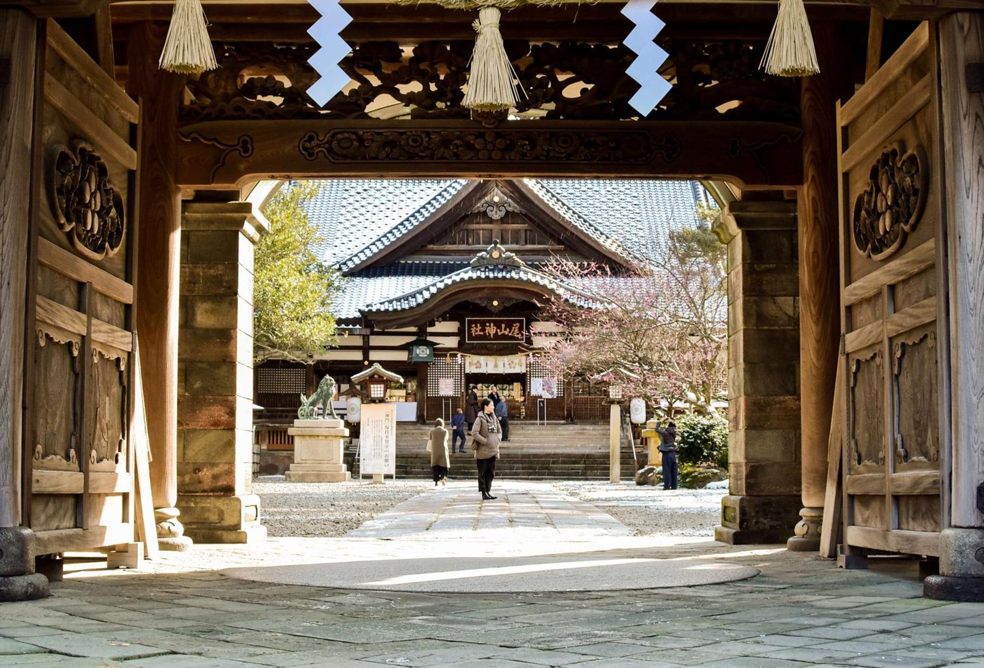 Hyatt Centric Kanazawa Exterior photo The temple's main hall